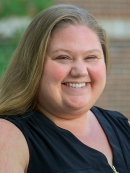 Elizabeth Snyder headshot.